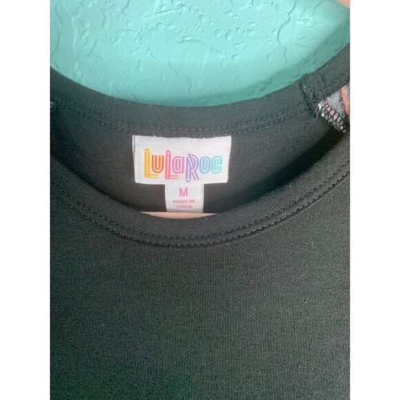 LuLaRoe Black Randy with design on sleeves size Medium - Picture 6 of 6